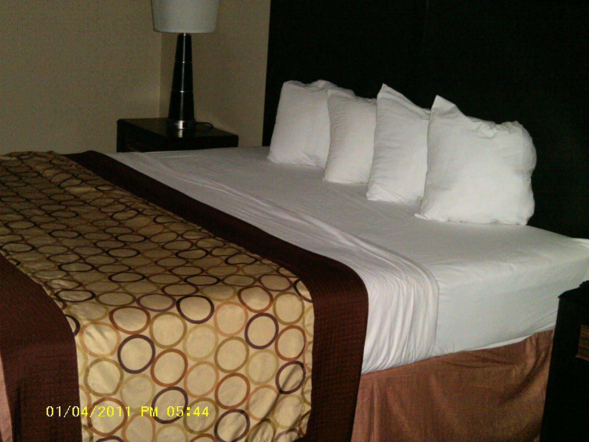 Knights Inn Bunkie Екстериор снимка